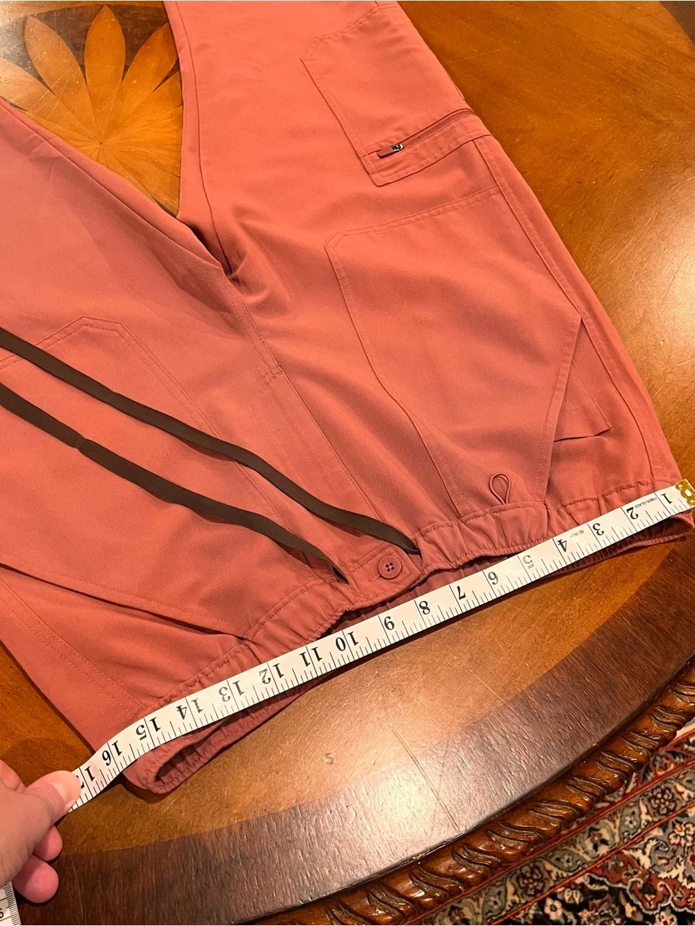 Figs Men’s Cairo Cargo Scrub Pants Mauve Medium Short Straight Leg Drawstring